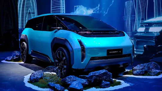 BYD готовит MPV Ocean-V, который превращается в кинотеатр и спальню