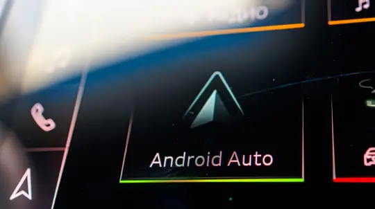 У Android Auto неожиданно отказала одна из главных функций — простой сброс не помогает