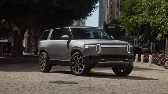 Старый Rivian получил ПО нового R2, но железо поставило жёсткий предел