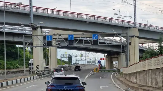 Разрешили 150 км/ч — и 40% водителей всё равно поехали быстрее