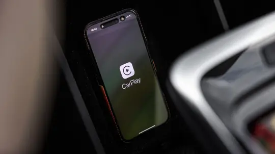 Apple обновляет CarPlay: одна новая функция особенно полезна электромобилям