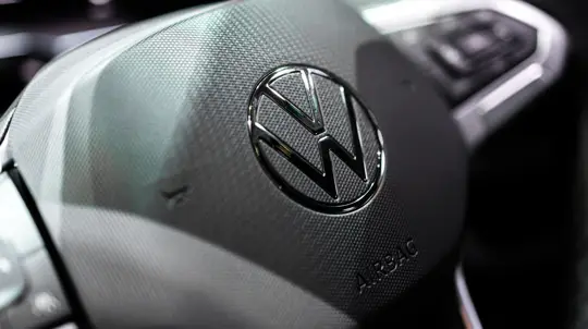 Volkswagen усиливает экономию, но закрыть заводы одним решением не сможет