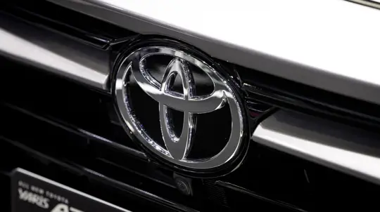 Toyota Prado с пробегом 16 373 км оценили в России в 5,75 млн рублей
