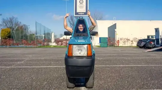 Fiat Panda стал самым узким управляемым автомобилем в мире