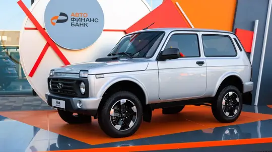 От двух рычагов отказались, мотор заменили: обновленная Niva Legend появилась у дилеров