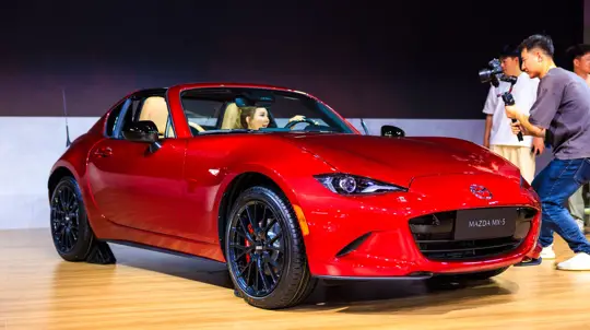 Mazda неожиданно подняла цену MX-5 Miata 2026 на $300 за две недели до конца модельного года
