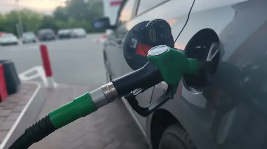 Заправляетесь на 500 рублей? Опасен не чек, а остаток в баке
