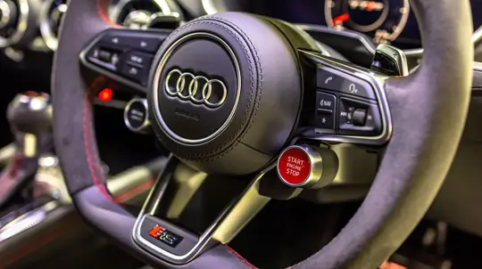 Новый конкурент BMW и Mercedes от Audi: подробности о новом немецком электрокроссовере