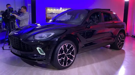 V8 и V12 получили еще почти десять лет: Aston изменила стратегию