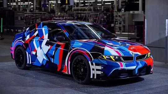Четыре мотора, батарея более 100 кВт·ч и задний привод по команде: BMW показала электрический M3