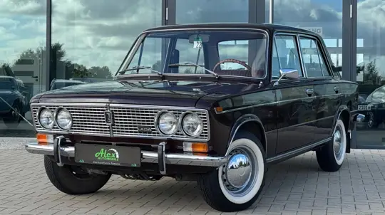 32CARS выяснил, за что советскую «тройку» 1979 года оценили в 1,44 млн рублей