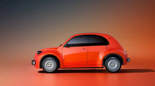 Масса около тонны и сменные бамперы: Citroen показал бюджетный 2CV