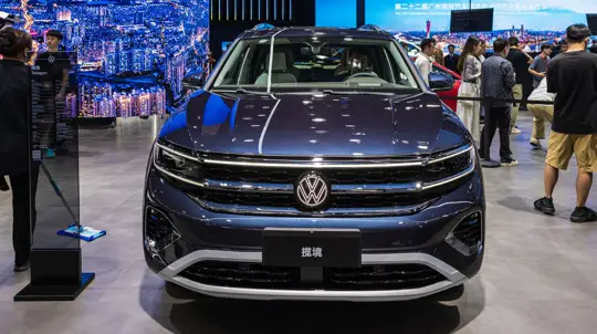 Одни машины останутся, другие уйдут: Volkswagen объяснил план на 2035 год