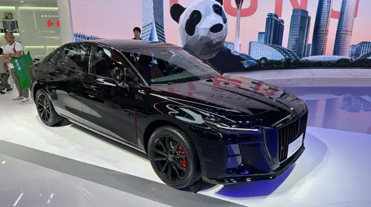 В России раскрыли затраты на содержание Hongqi H5 с пробегом до 300 тыс. км
