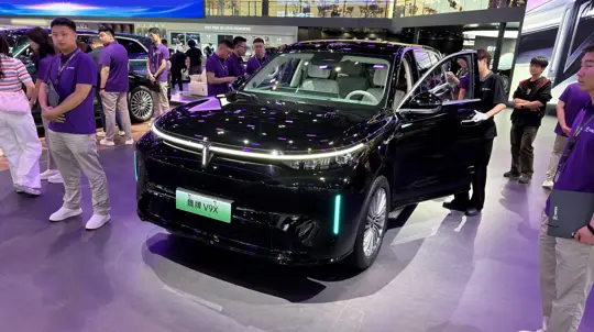 Четыре машины до премьеры: с чего начал WEY V9X в России