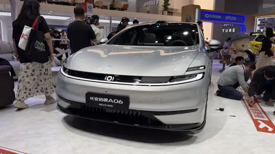 Россияне начали массово покупать автомобили марки, которой официально ещё нет в РФ