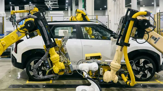 Hyundai создала систему, которая делает 5000 фотографий автомобиля и обнаруживает дефекты размером от 1 мм