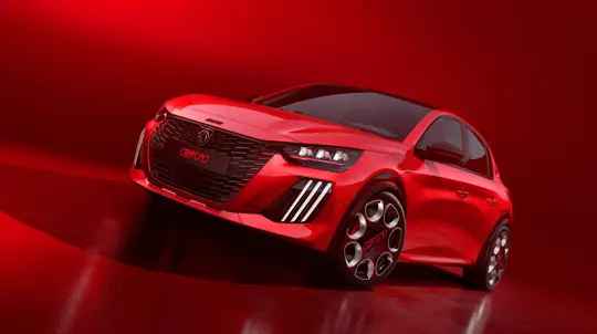 В новый Peugeot залили не ту жидкость прямо на заводе: чем это грозит россиянам