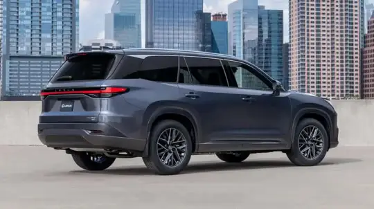 404 силы оказались редкостью: Lexus оставил большой TX без розетки