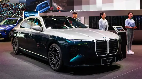 BMW нашла способ увеличить запас хода без смены платформы