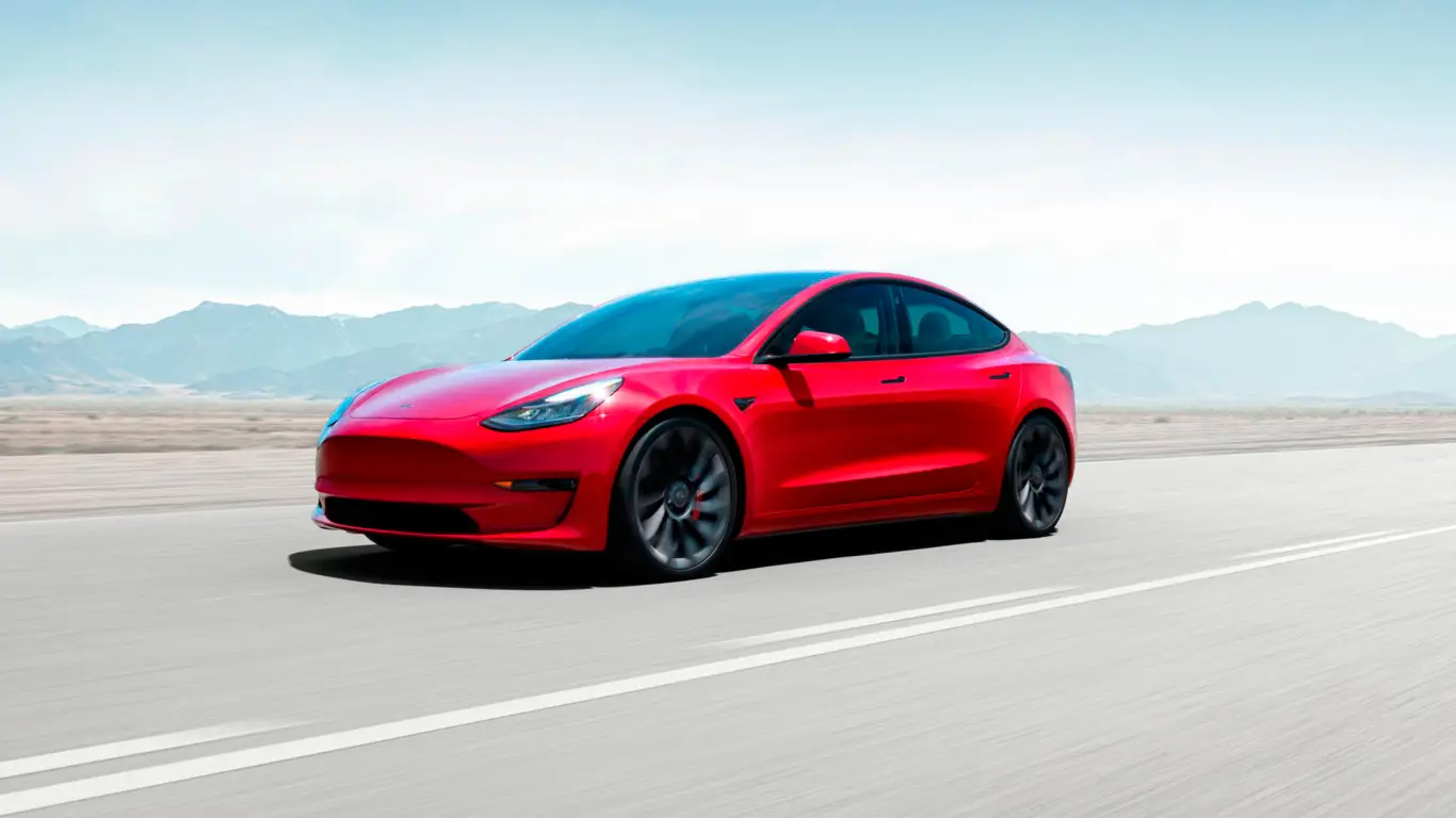 Tesla обещает произвести революцию в парковке