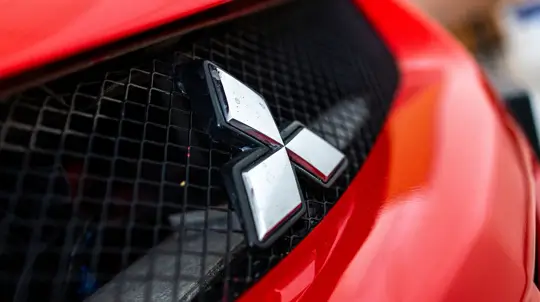 Ушли из России, но не из сердец водителей: названы самые надежные и проблемные модели Mitsubishi