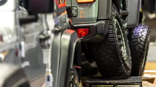 В России будут производить еще больше отечественных шин: что известно о ребрендинге шинного завода в Калуге