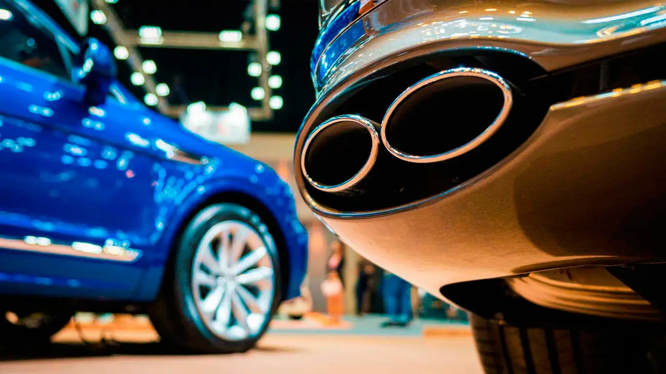 Европа на старых рельсах: 90% новых авто не боятся заправок