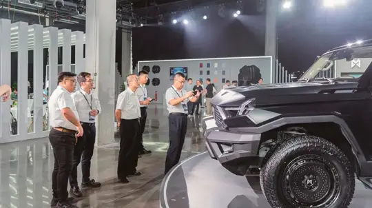 Dongfeng запустил в России новый бренд люксовых электровнедорожников M-Hero