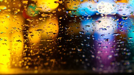 Как не лишиться машины в дождь: эксперты все рассказали