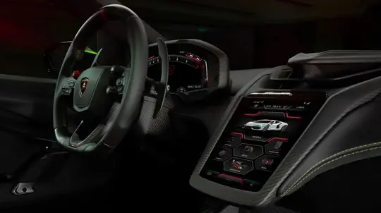 А чем мы хуже Европы: в России можно купить новый Lamborghini Revuelto