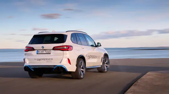 BMW дали денег, чтобы компания выпускала нетипичные для себя машины