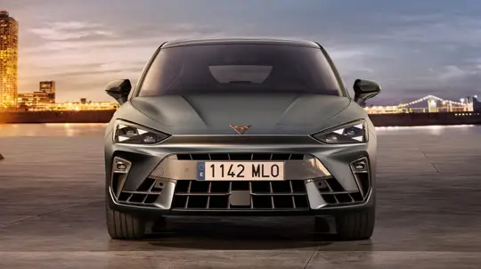 У Audi A3 и Mercedes-Benz A-Class появился серьезный конкурент: что известно о новинке