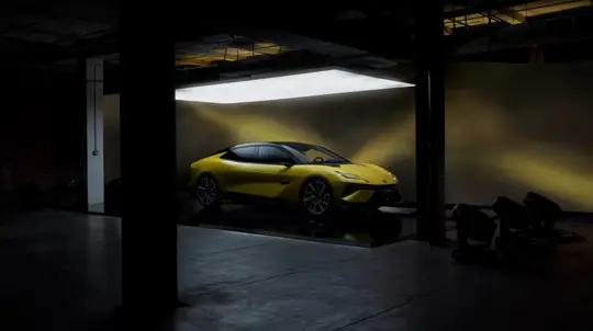 Электромобили победили свой главный недостаток: эта модель теперь заряжается за считанные минуты