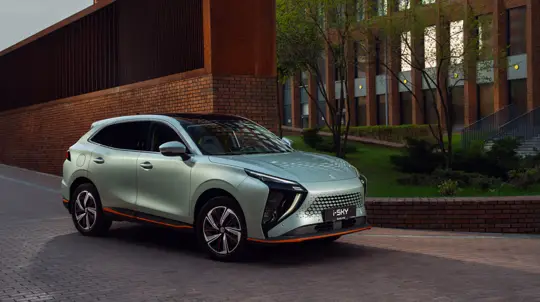 «Моторинвест» запустил в Липецке производство нового электрического кроссовера Evolute i-Sky