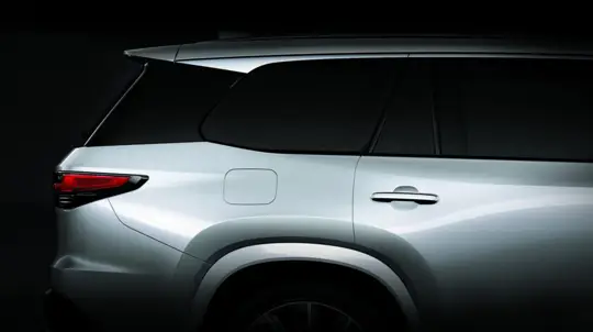 Такой внедорожник у Lexus только один: в России появилась необычная модель из Японии