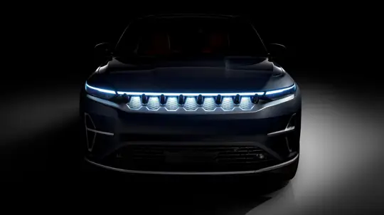 Гигантский новый Jeep Wagoneer S First Edition привлекает внимание: компания придумала необычную рекламу