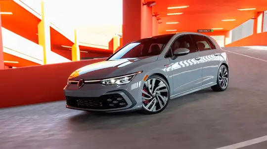 Volkswagen Golf GTI: мощь и стиль в новом обличье