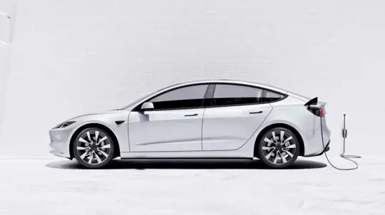 Tesla рассказала, что происходит с ее батареями после 320 000 км