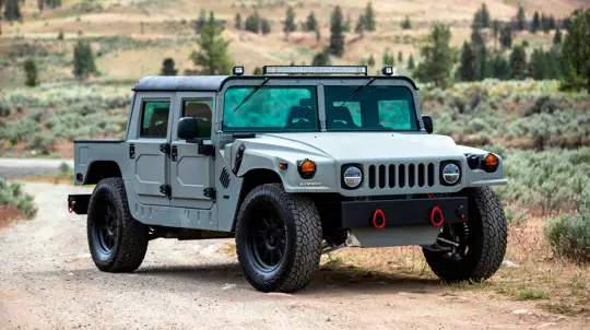 Cyber-Hummer: военный «монстр» с «зеленым» сердцем