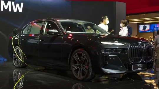 Электромобили BMW M будут громче раскатов грома: компания планирует сделать их похожими на машины с ДВС