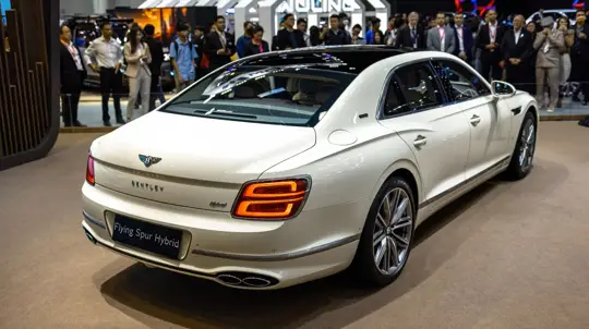 Кошельки россиян опустели: люксовая вторичка просела