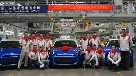 BMW опередила Volkswagen: первое совместное детище баварцев и Great Wall Motor добралось до дилеров