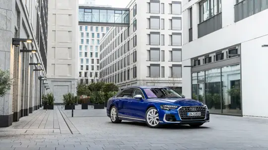 Быстро и премиально: так пустеет кошелек россиян, пожелавших купить вернувшуюся модель