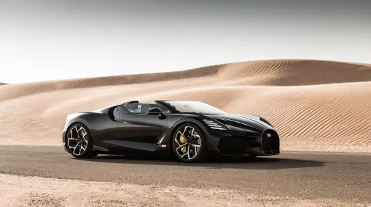 Где-то загрустил один гиперкар Hennessey: родстер Bugatti побьет рекорды и превзойдет любые ожидания