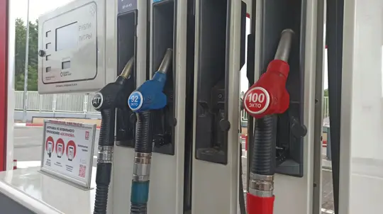 Обратный эффект санкций: российские автовладельцы обошли Латвию, Литву и Эстонию, но уступили по этому показателю Германии