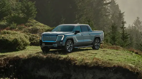 Обновочки на 900 млн долларов: электробум GM достиг апогея