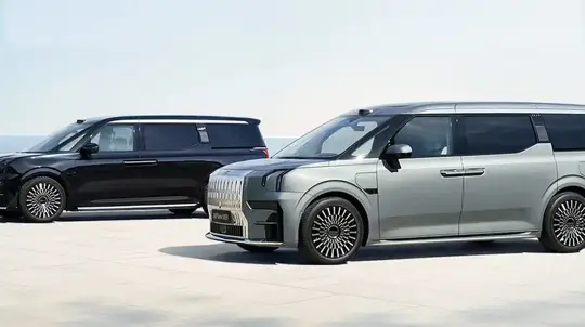 Популярный китайский минивэн станет ближе к семьям: встречайте очередное обновление