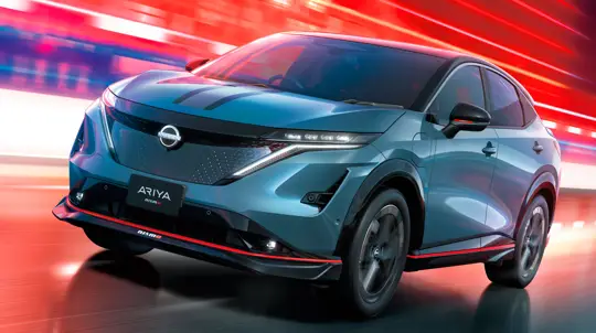 Заряженный электричеством спортивный Nissan едет в Европу