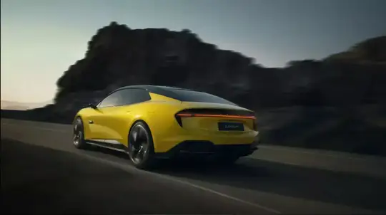 Самый быстрозаряжаемый электромобиль добрался до России: не помешали даже козни Европы